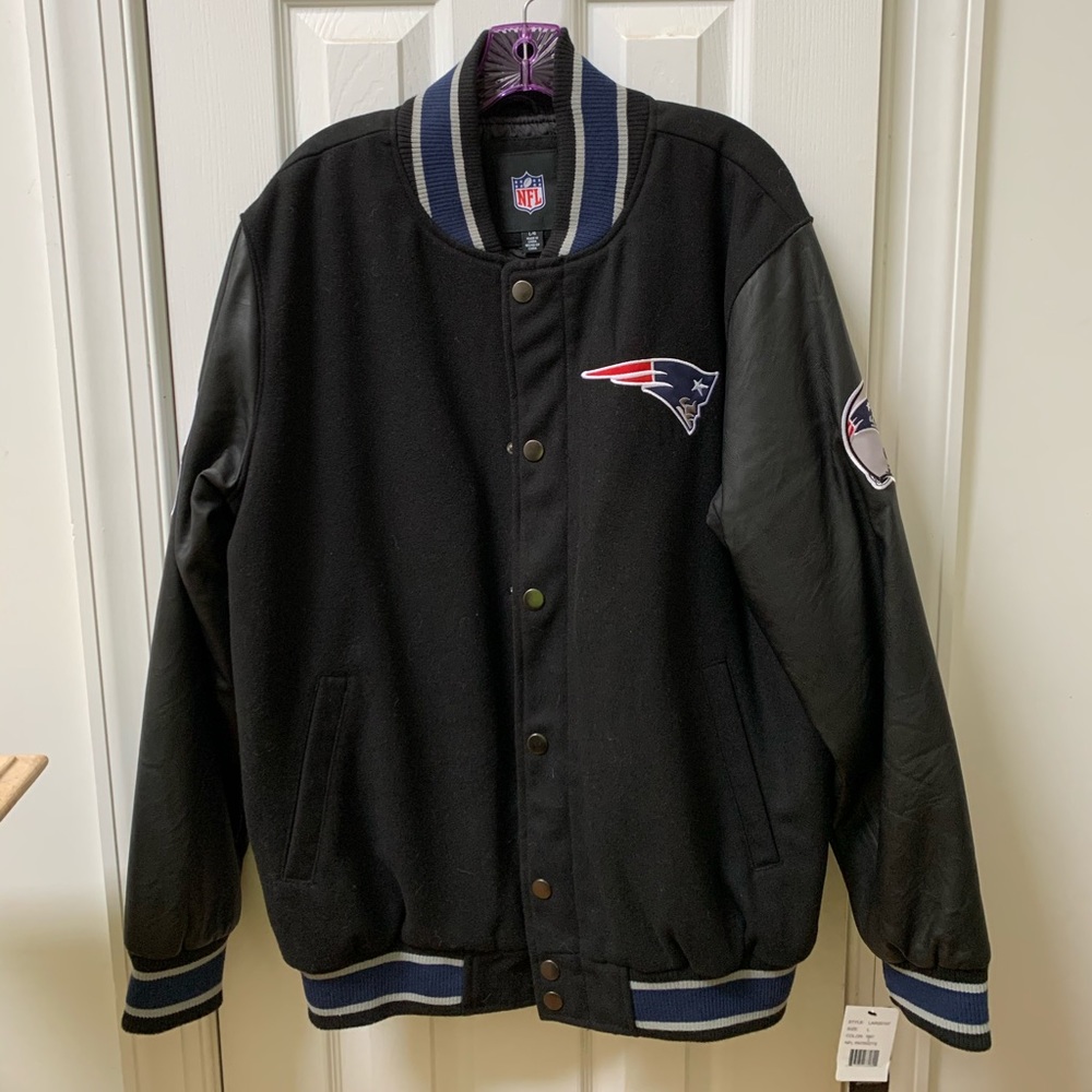 🏈NEW ENGLAND PATRIOTS (L) NFL LICENSED JACKET🏈